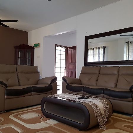 Anjung Homestay Σεπάνγκ Εξωτερικό φωτογραφία
